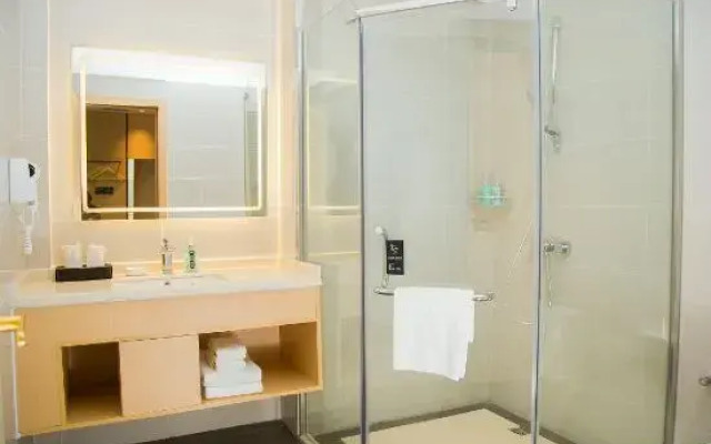 City convenient hotel