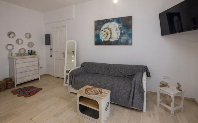 Zen Beach House in Tinos 2