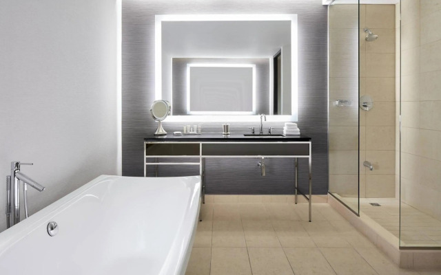Montreal Airport Marriott In-Terminal Hotel