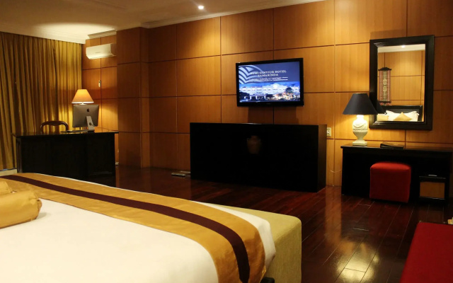 Hotel Bumi Senyiur