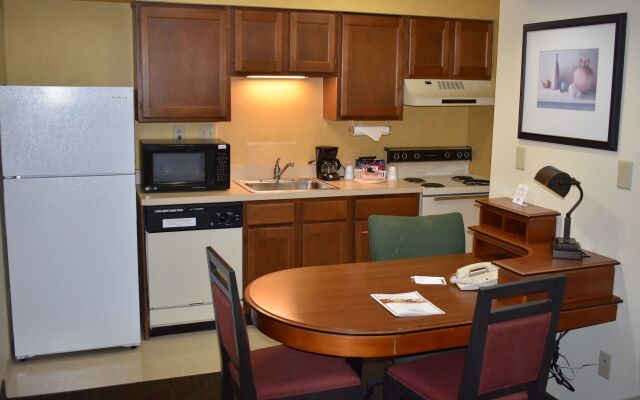 Hawthorn Suites by Wyndham Miamisburg/Dayton Mall South