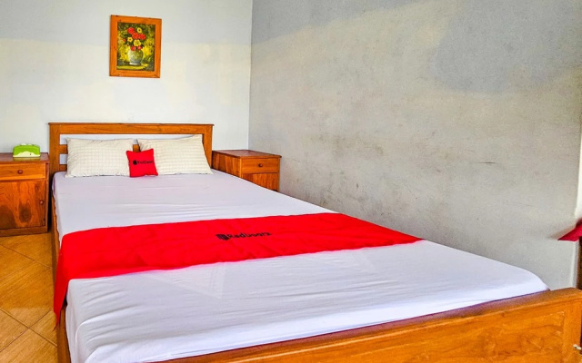 RedDoorz Syariah near Stadion Merdeka Jombang – Guest Rooms – Jombang