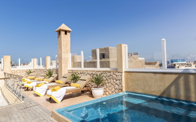 Suite Azur Hotel