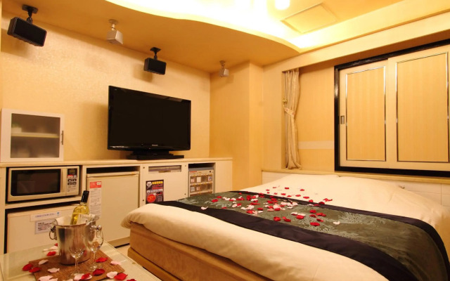Restay Fuchu - Adult Only