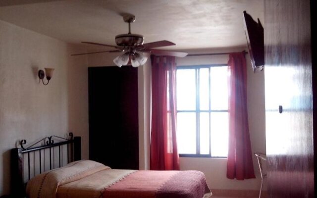 Uke Inn Hotel & Suites Teran