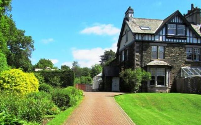 Oakthwaite Lodge
