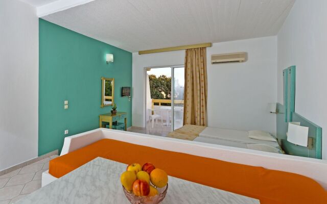 Trianta Hotel Apartments