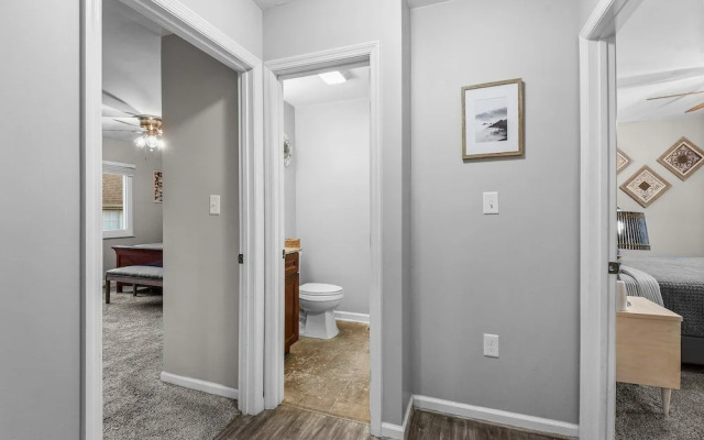 Rotties' 2 Bedroom Home by RedAwning