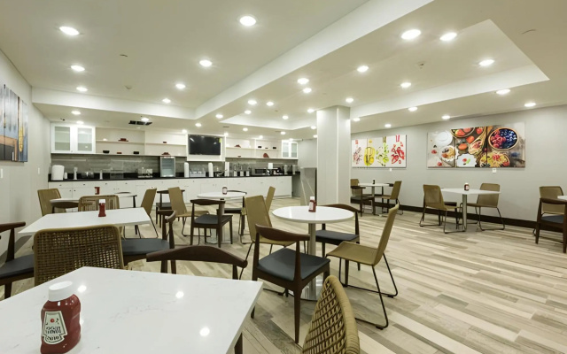 Hotel Ninety Five