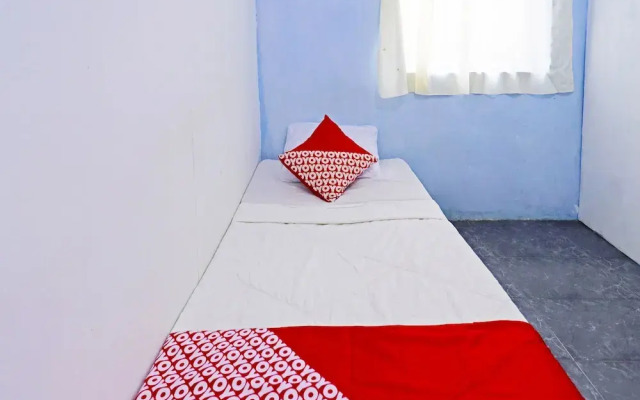 SPOT ON 91591 Rafika Homestay SyariahNearTempat Makan Pagi Sore Nohil