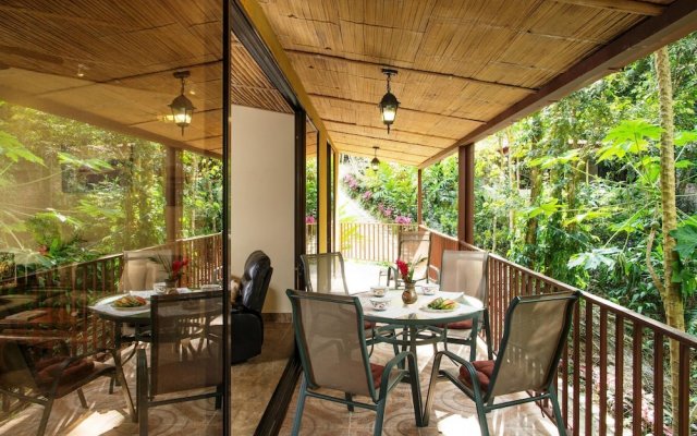 Bali Inspired Casa Cascada w Jungle Views Wi-fi Private Pool ac