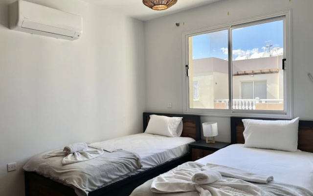 41 KAP - Stay Paradise Apartment