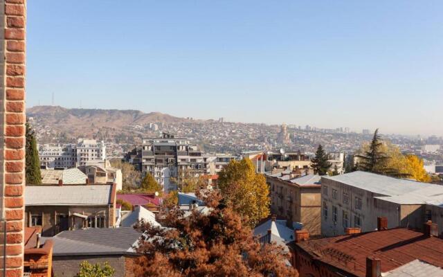 Spacious 3BR Apartment With 2 Balconies in Old Tbilisi
