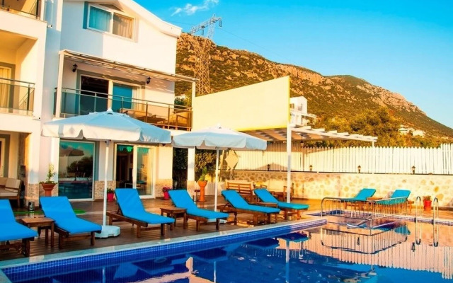 Villa Akca by Akdenizvillam