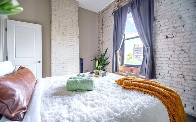 Jungle House Downtown Columbus – Modern Boutique Suites