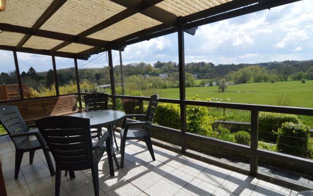 Comfortable Chalet in Petit-Han with Garden