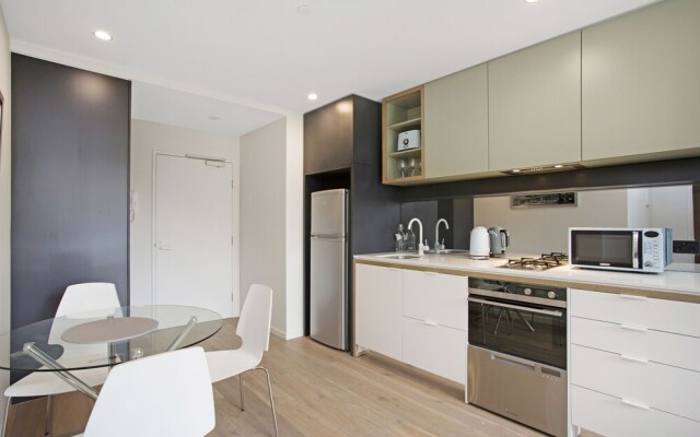 Astra Apartments Carlton