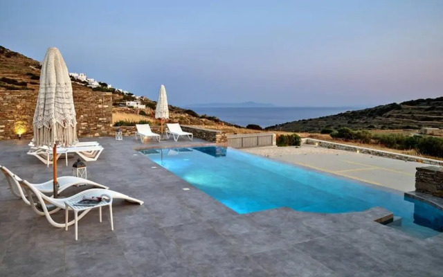 La Vitalite Luxury Villa in Paros