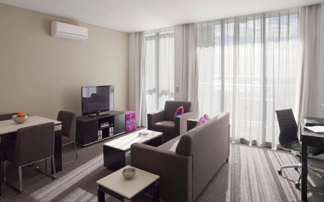 Meriton Suites Southport, Gold Coast