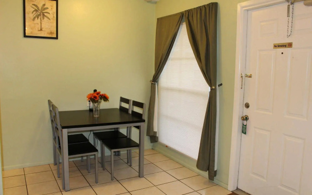 Sunshine Inn & Suites Venice, FL