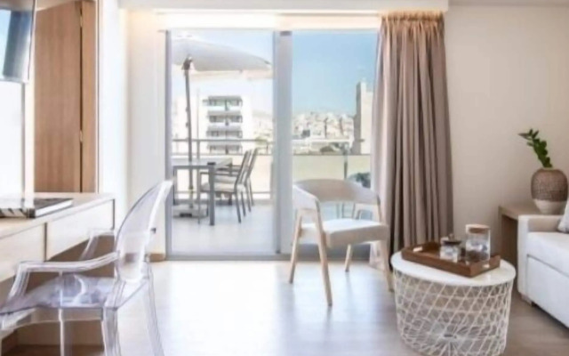Gallery Suites & Residences, Piraeus