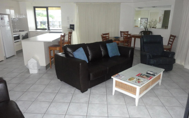 Coolum Caprice – Lobby – Coolum Beach