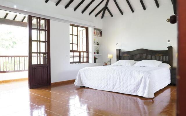 Hotel Chalet El Castillo by Majuva