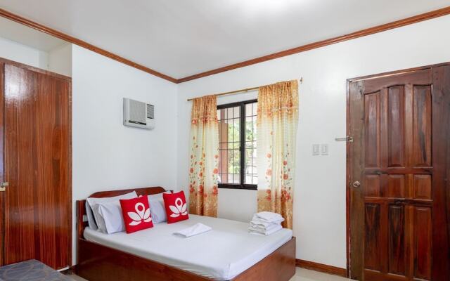 ZEN Rooms Eunas Siargao