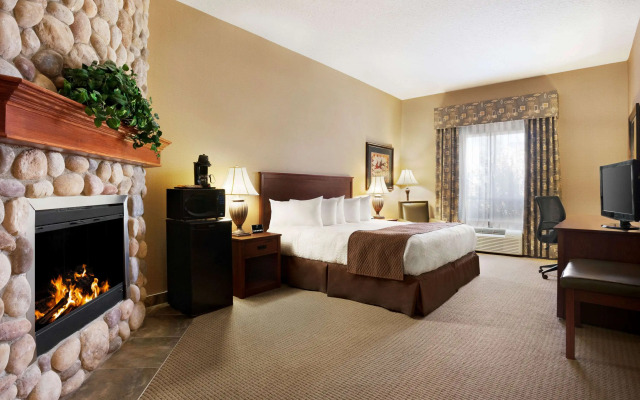 Days Inn & Suites by Wyndham Strathmore