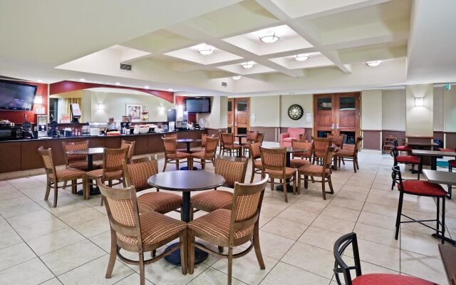 La Quinta Inn And Suites Olathe