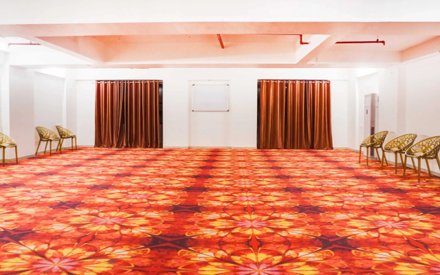 Townhouse Oak Pune Sant Nagar Wagholi Road Bus Station