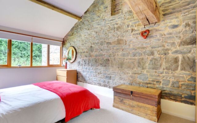 Holiday Home Round Robin