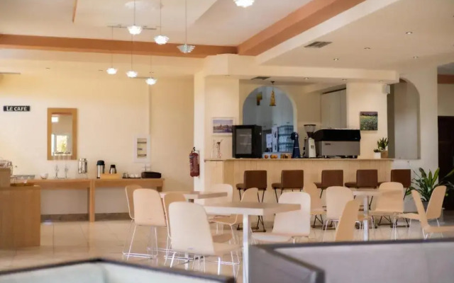 Chrisovalanto Hotel