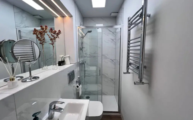 London Studio Retreat - Colney Hatch Lane