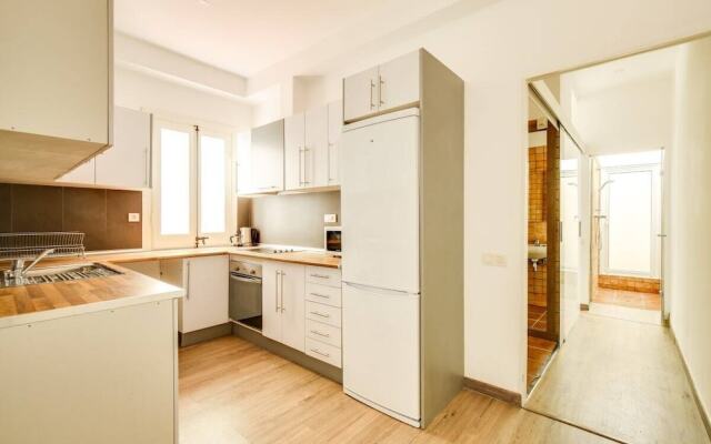 Spacious Refurbished 1bed Flat, Close to the Metro