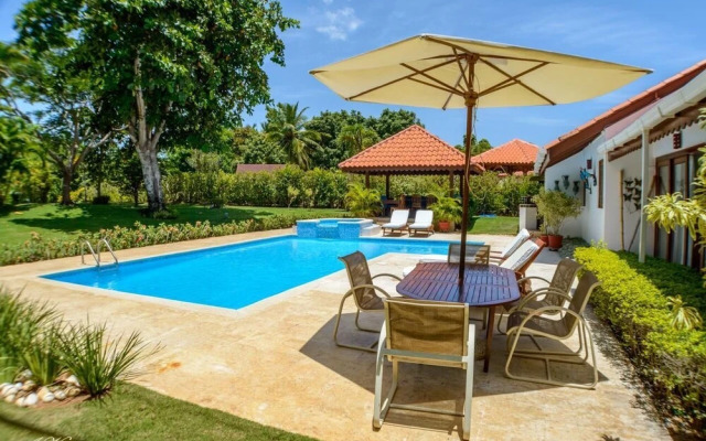 Walking Distance to the Beach No6320