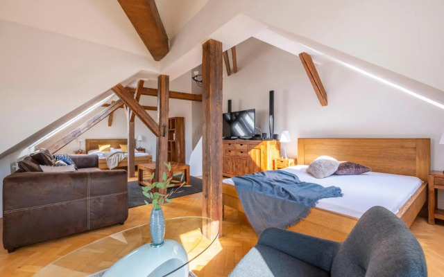 Štupartská 9 - Tyn Church View Apartment with terrace