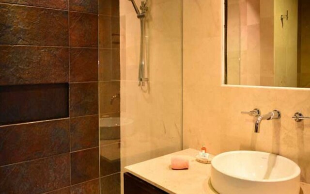 Via 38 Condominium by ChezPlaya