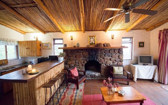 Kliphuis Stone Cottage