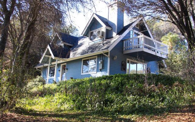 Apple Blossom Inn
