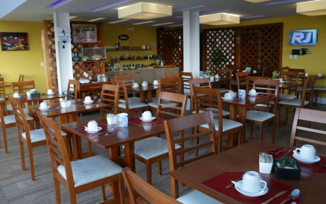 Hotel Petropolis Inn
