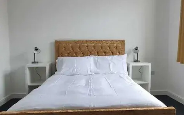 Fantastic New Room-3