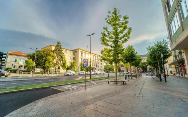 Main square 5 star luxury apartment with view