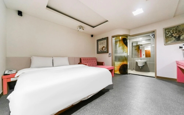 Mungyeong Jeomchon Amor Motel