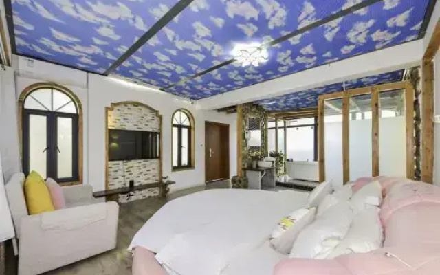 Meet Huakai Smart Homestay (Dali Ancient City South Gate Branch)