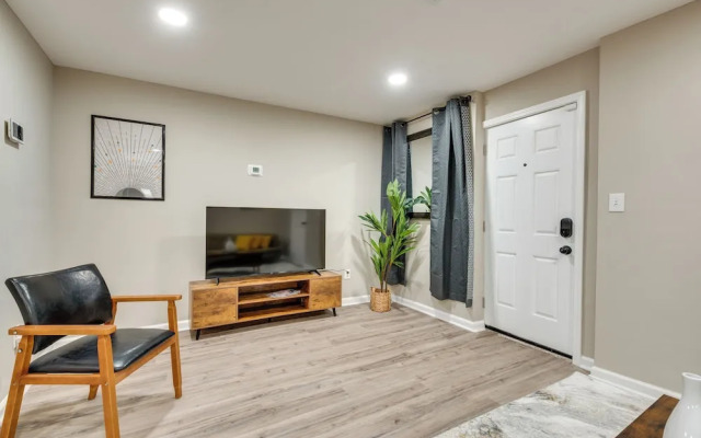 Atlanta Apartment w/ Grill: 7 Mi to Downtown!