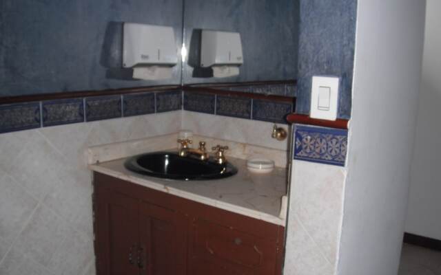 Hostal Los Juanes - Hostel