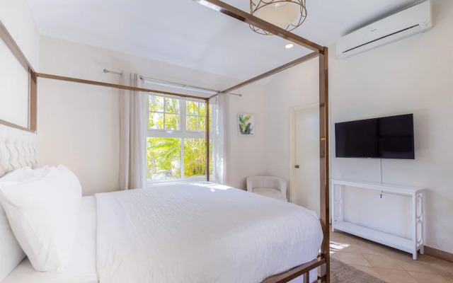 Luxury Pool Villa With View! Cabana, Bbq, 3min/beach, in Tierra del Sol!