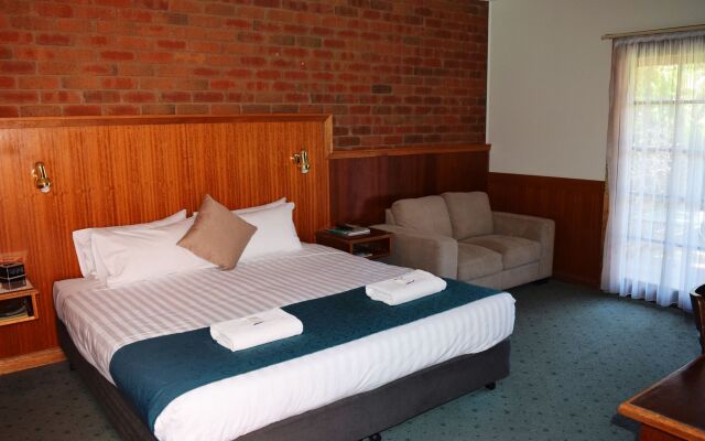 Early Australian Motor Inn