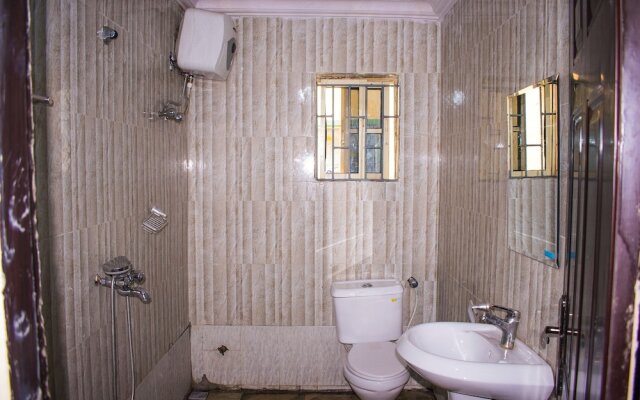 Impex Edge Hotel And Suites